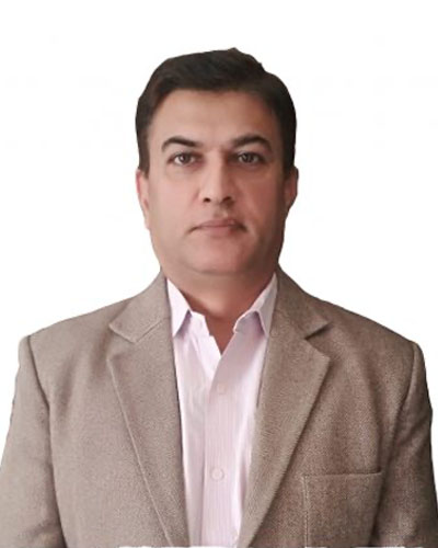 Vinay Sharma, leadership team at Chemsynth